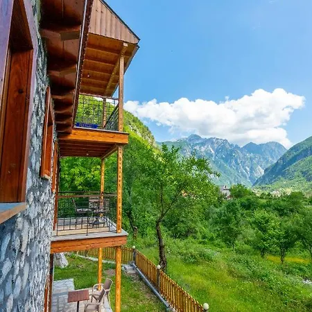 Gegest Otel 4*