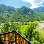 Hotel Gegest 4*