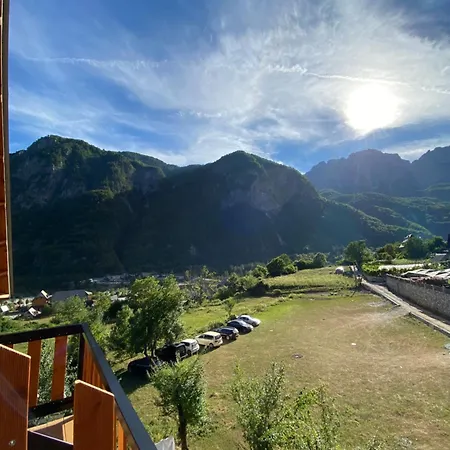 Hotel Gegest 4*
