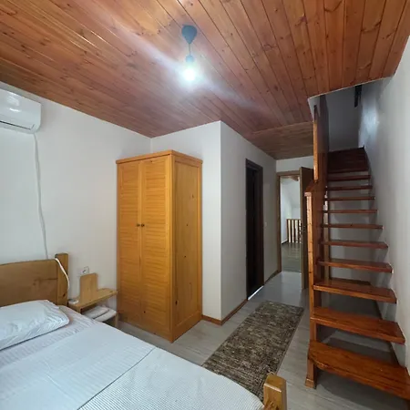 Ξενοδοχείο Gegest 4*